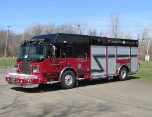 Rescue pumper on a custom chassis