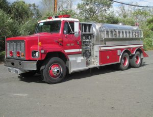 3000 Gallon Tanker on a IHC Chassis