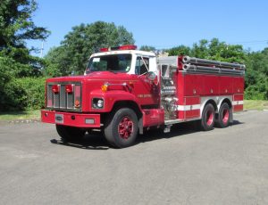 2500 Gallon Tanker on IHC Chassis